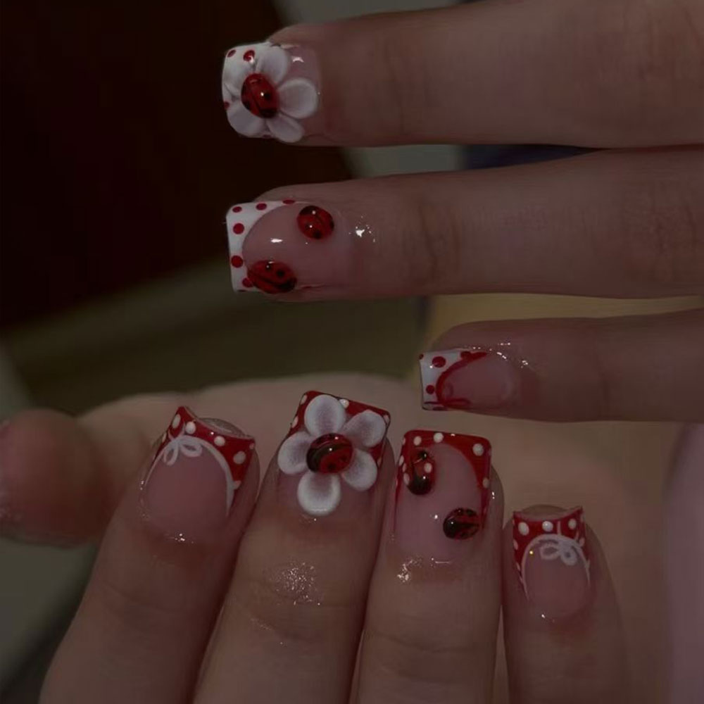 24 Pieces Per Set. Rectangular - Nail Art Design 评论和价格